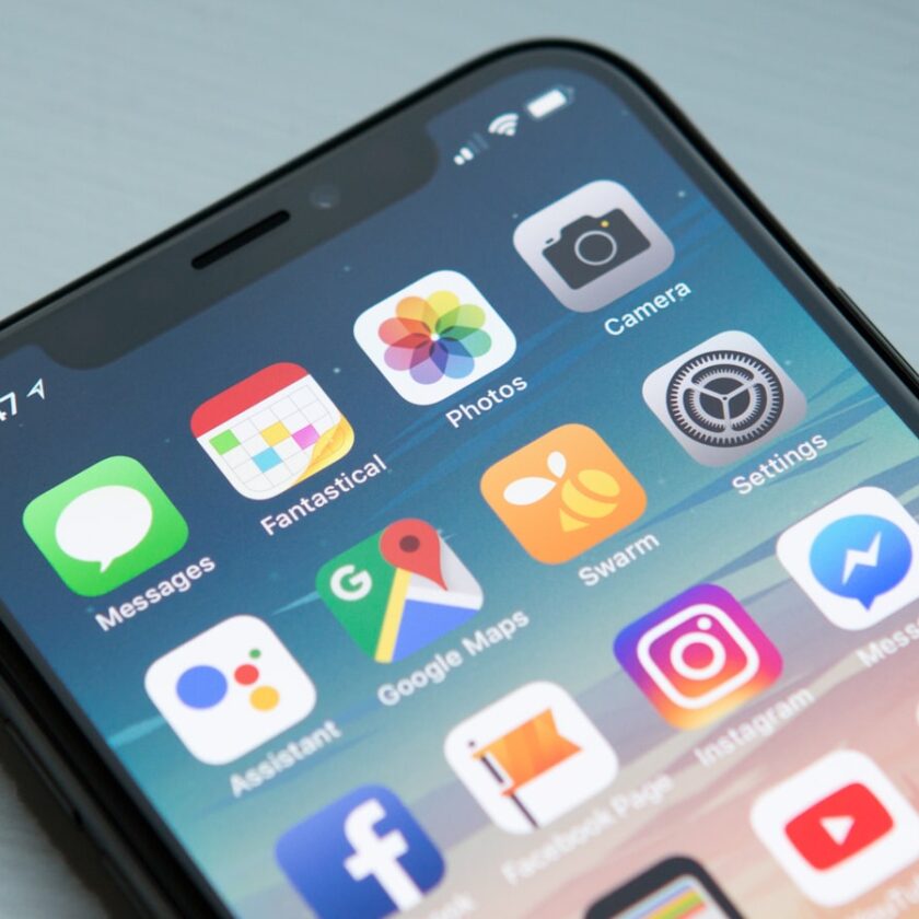 Best 5G smartphones under 40000 in 2026 with big battery and AI camera